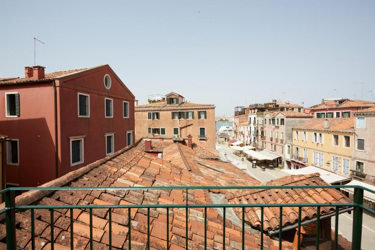 Apartamento Acqua - Attico Con Terrazza Venecia Exterior foto
