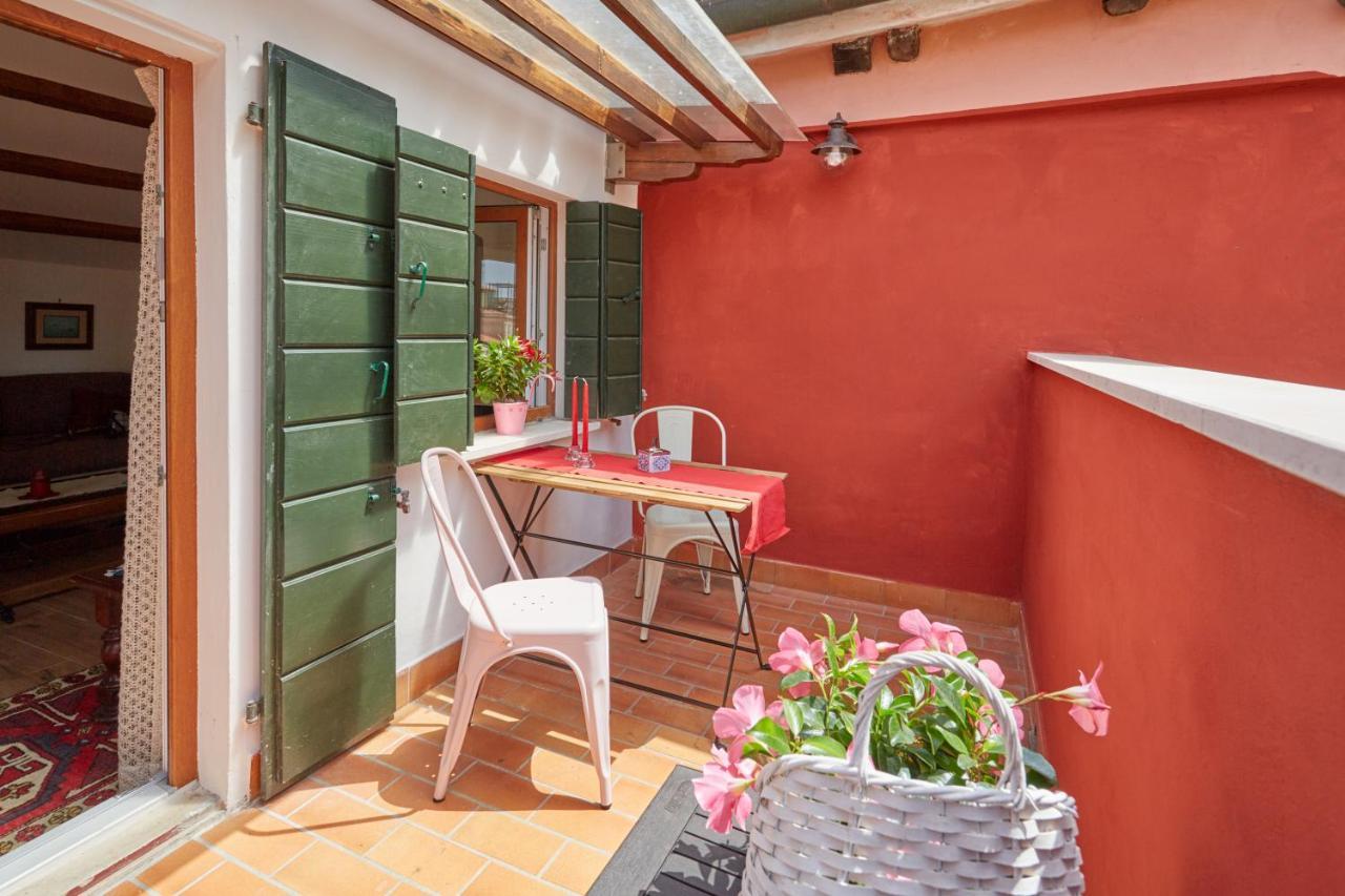 Apartamento Acqua - Attico Con Terrazza Venecia Exterior foto